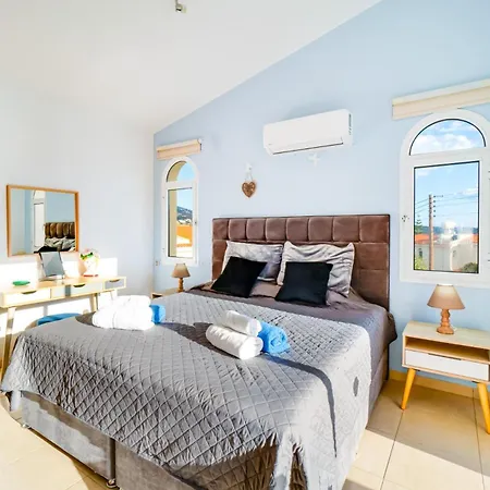 Soraya 1 By Ezoria Vilă *