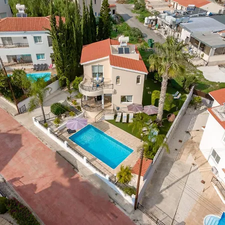 Villa Soraya 1 By Ezoria
