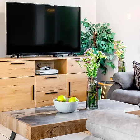 Villa Soraya 1 By Ezoria *