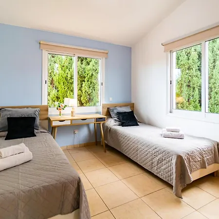 Villa Soraya 1 By Ezoria *