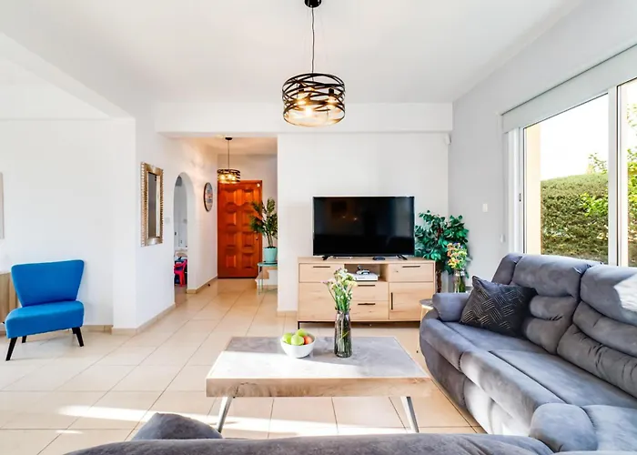 Villa Soraya 1 By Ezoria