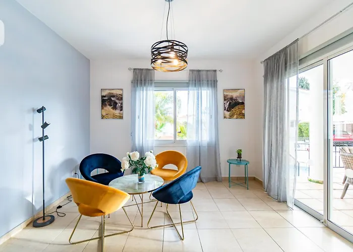 Soraya 1 By Ezoria Villa