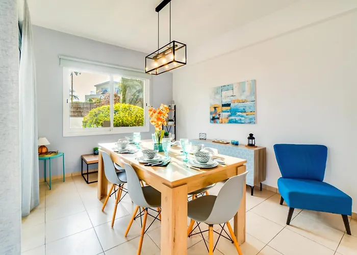 Villa Soraya 1 By Ezoria